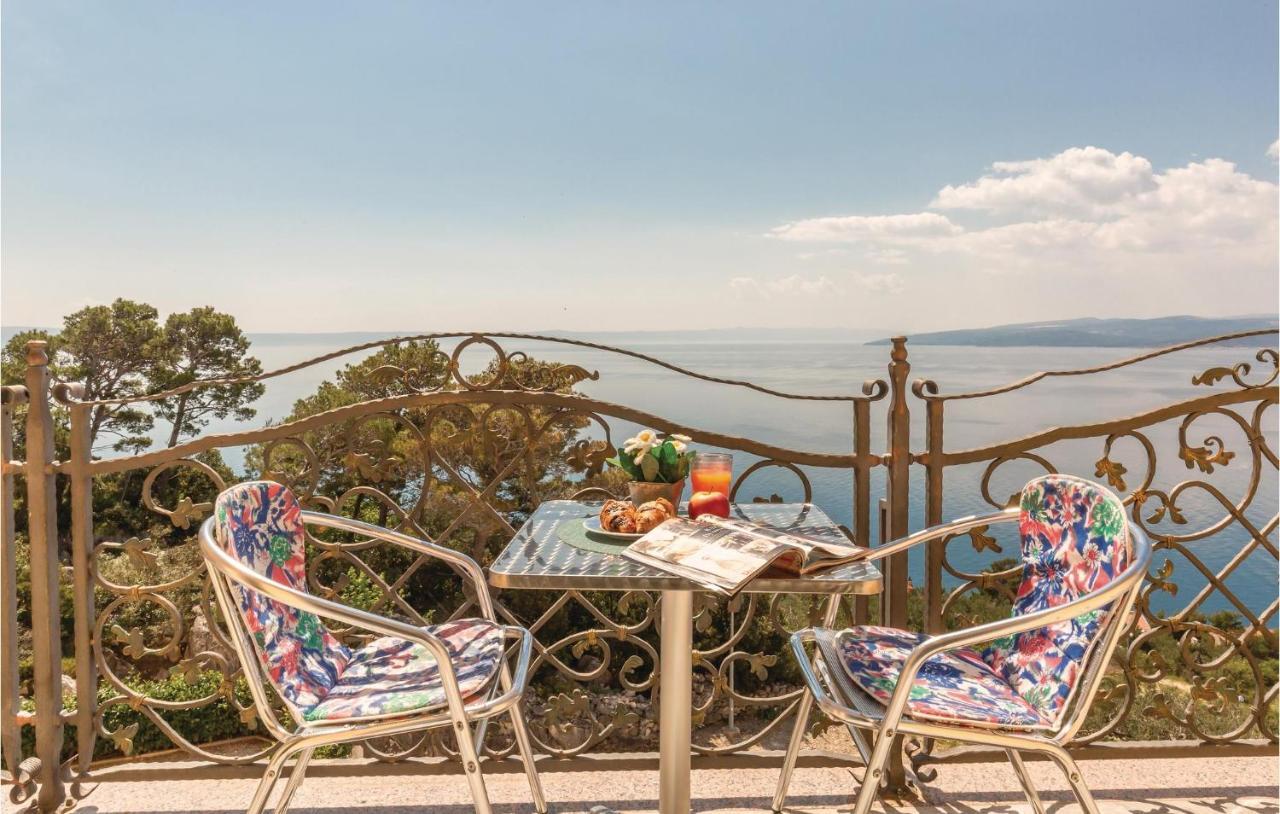 Amazing Apartment In Krvavica With Wifi מראה חיצוני תמונה