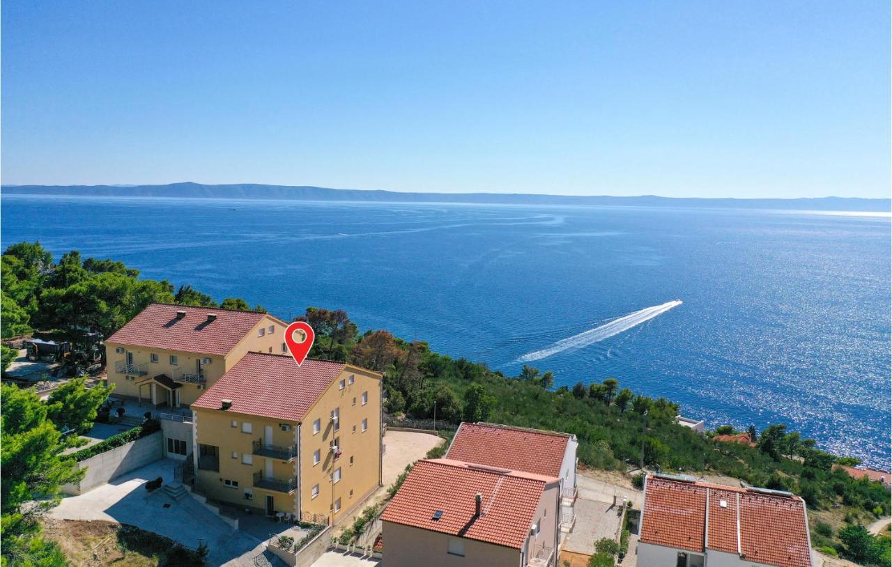 Amazing Apartment In Krvavica With Wifi מראה חיצוני תמונה