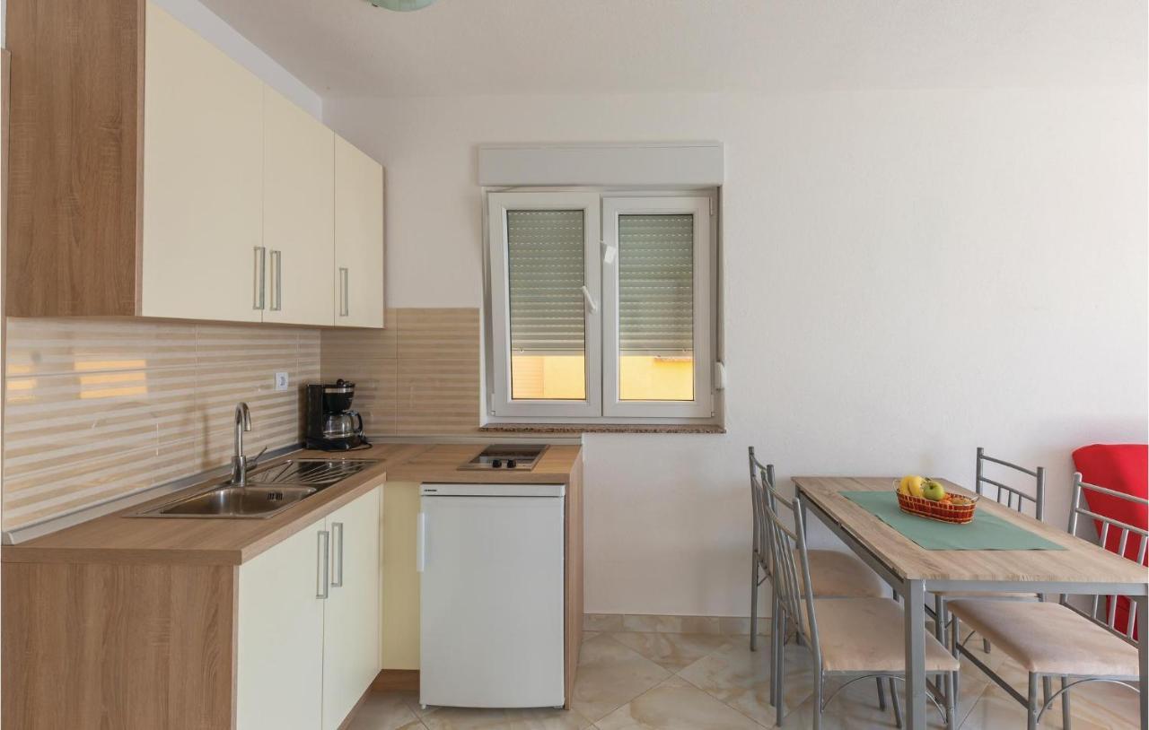 Amazing Apartment In Krvavica With Wifi מראה חיצוני תמונה